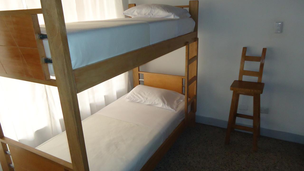 Iris Hostel 메딜린 외부 사진