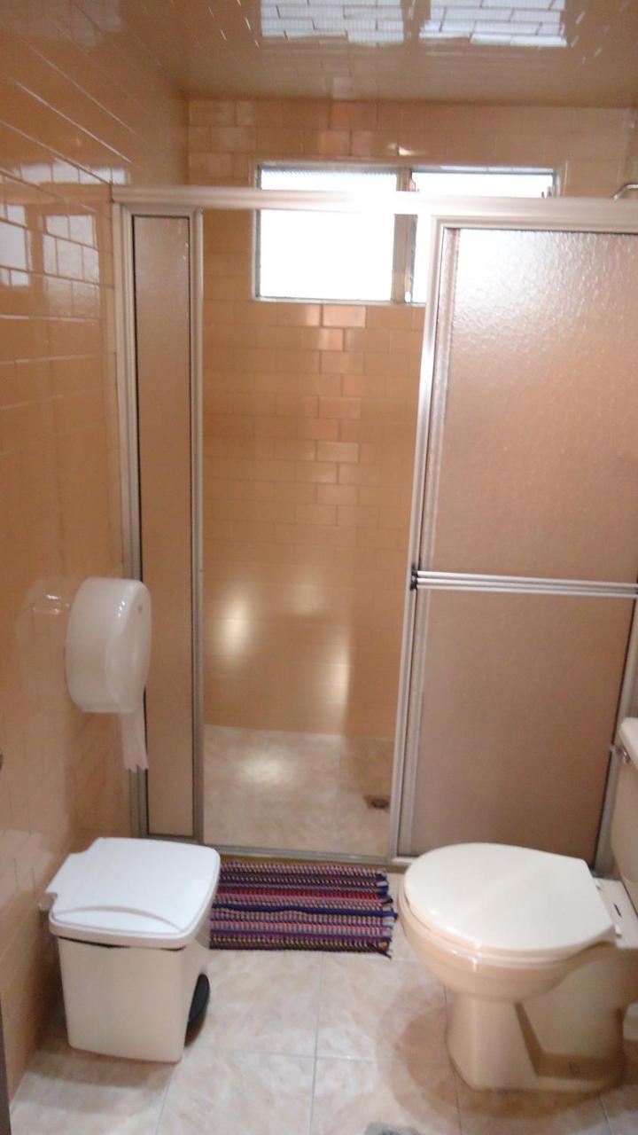 Iris Hostel 메딜린 외부 사진